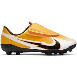 Nike Mercurial Vapor 13 Club Mg PS (V) Junior AT8162 801 jalkapallokengät oranssi keltainen