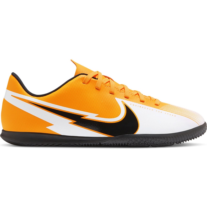 Nike Mercurial Vapor 13 Club Ic Junior AT8169 801 jalkapallokengät oranssi oranssi