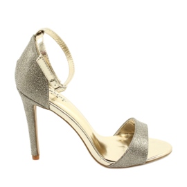 SEA Naisten kultaiset sandaalit Glitter Gold Fiver