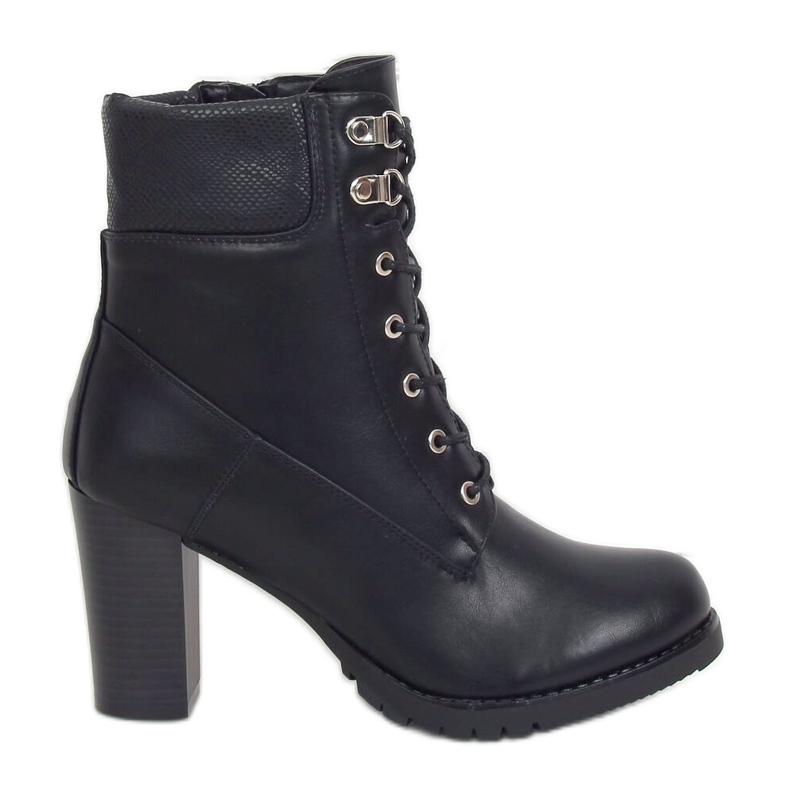 Mustat korkokengät BH2567-KB Musta