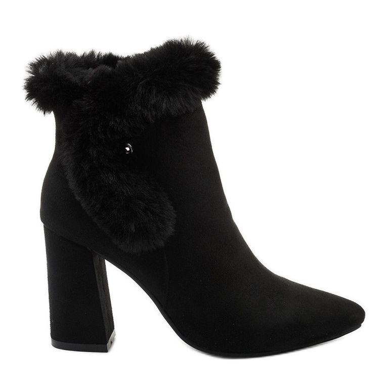 Mustat nilkkurit Helike -vetoketjulla