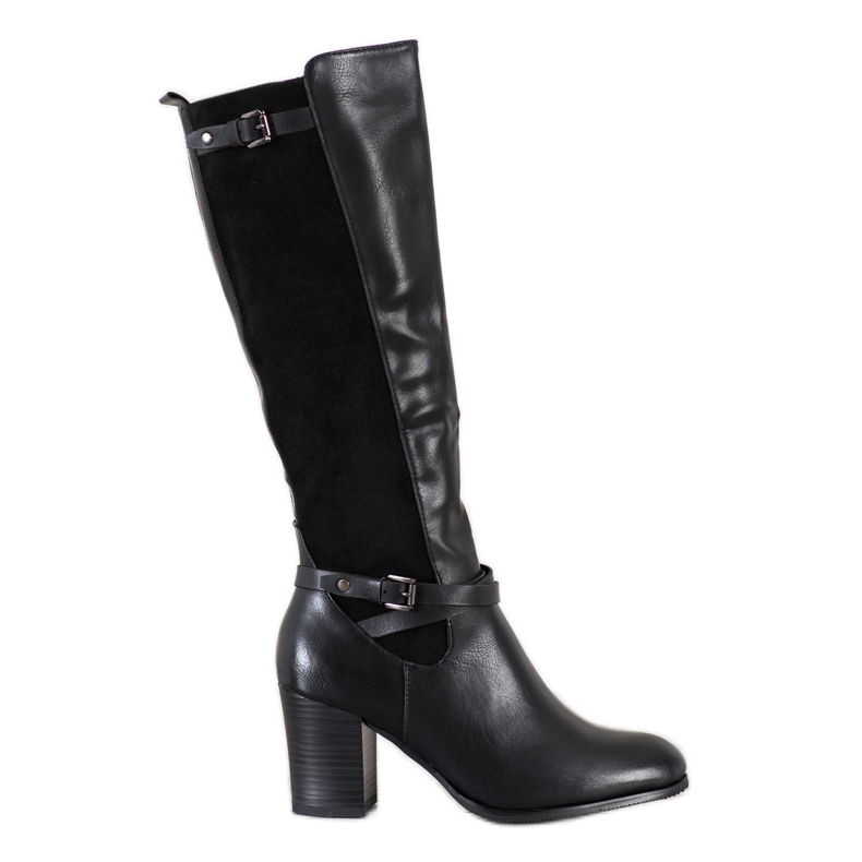 Filippo Saappaat pylväässä musta