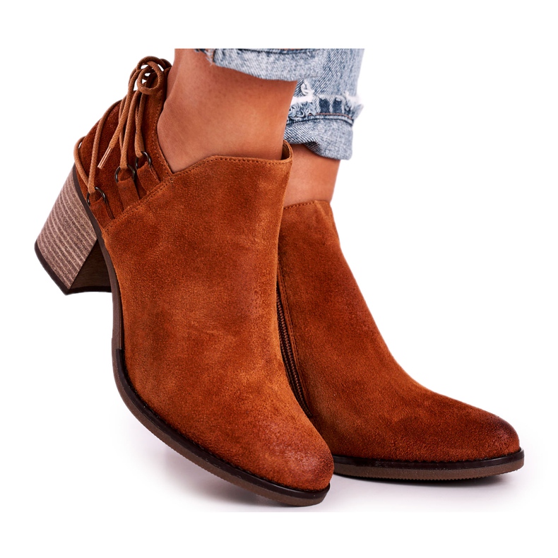 Naisten saappaat kantapäässä Maciejka Kevään nahka punainen 04812-29 ruskea