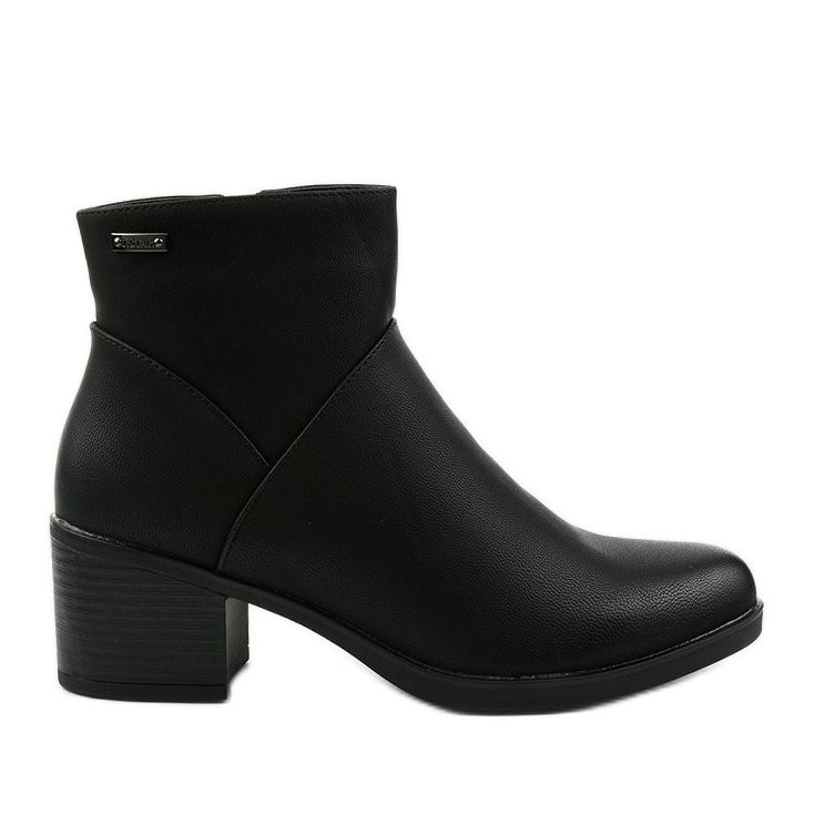 Mustat eristetyt saappaat, joissa on Suncutter -vetoketju