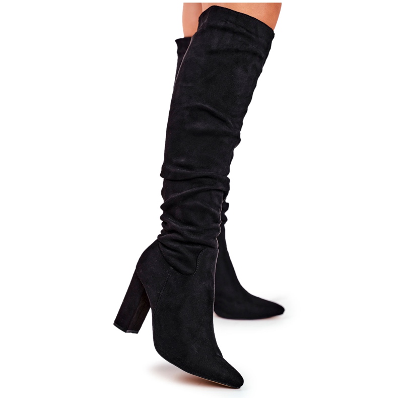 Naisten saappaat kantapäässä Suede Black Pomestro musta