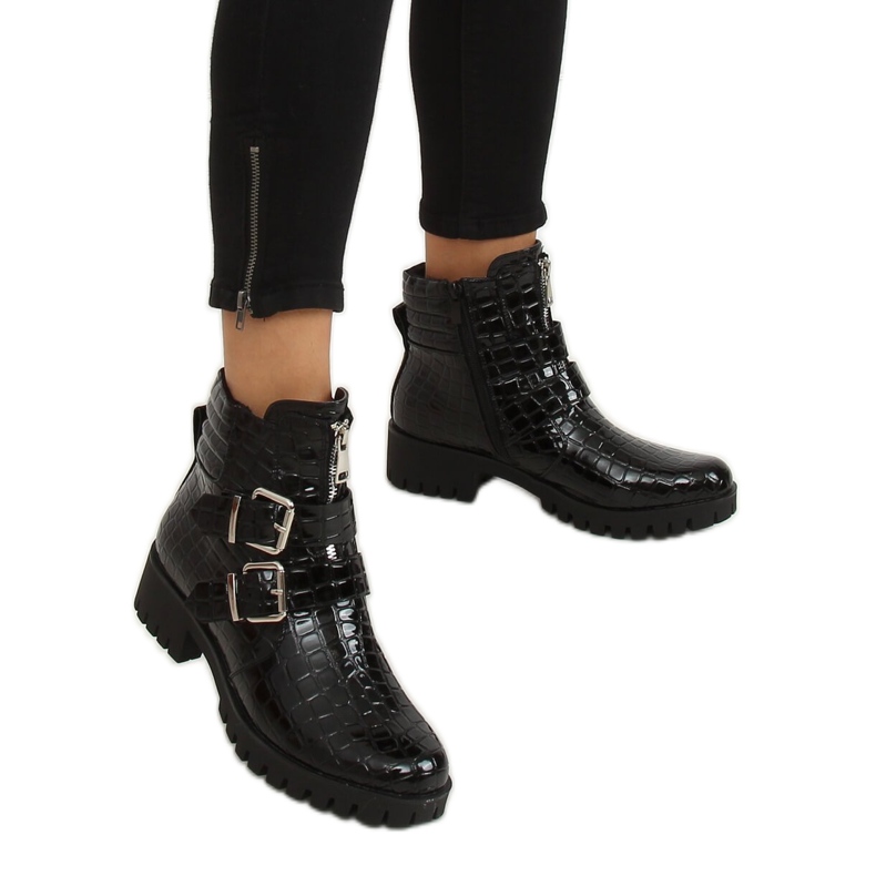 Mustat kiiltonahkaiset naisten saappaat XJ-29 Musta