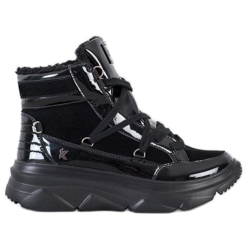 Kylie Muodikkaita mustia lakattuja antureita musta