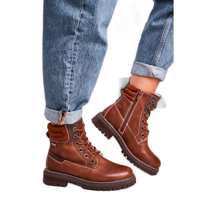 Naisten ruskeat lämpimät työläiset metsästäjät puutavaraa