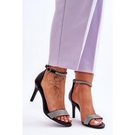 Naisten korkeakorkoiset sandaalit Jets Black Perfectolla musta 1