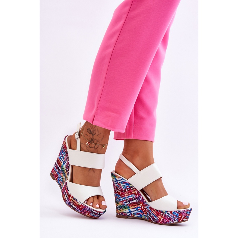 Naisten kiila sandaalit White Calderia valkoinen 2