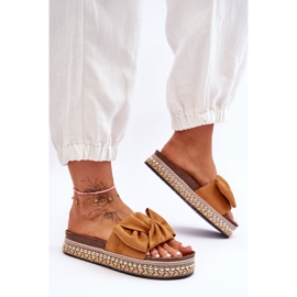 Naisten mokkanahkaiset tossut, joissa kamelin Lauria bow ruskea 1