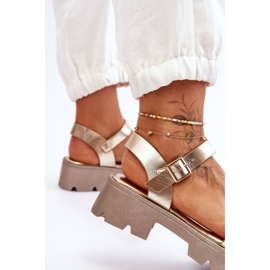 Naisten nahkasandaalit kultaisella Emori-koristeella kultainen 2