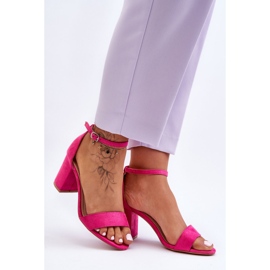Fuchsia Madame Suede korkeakorkoiset sandaalit vaaleanpunainen 2