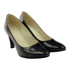 Mustat lakatut pumput ZUZA 128 4