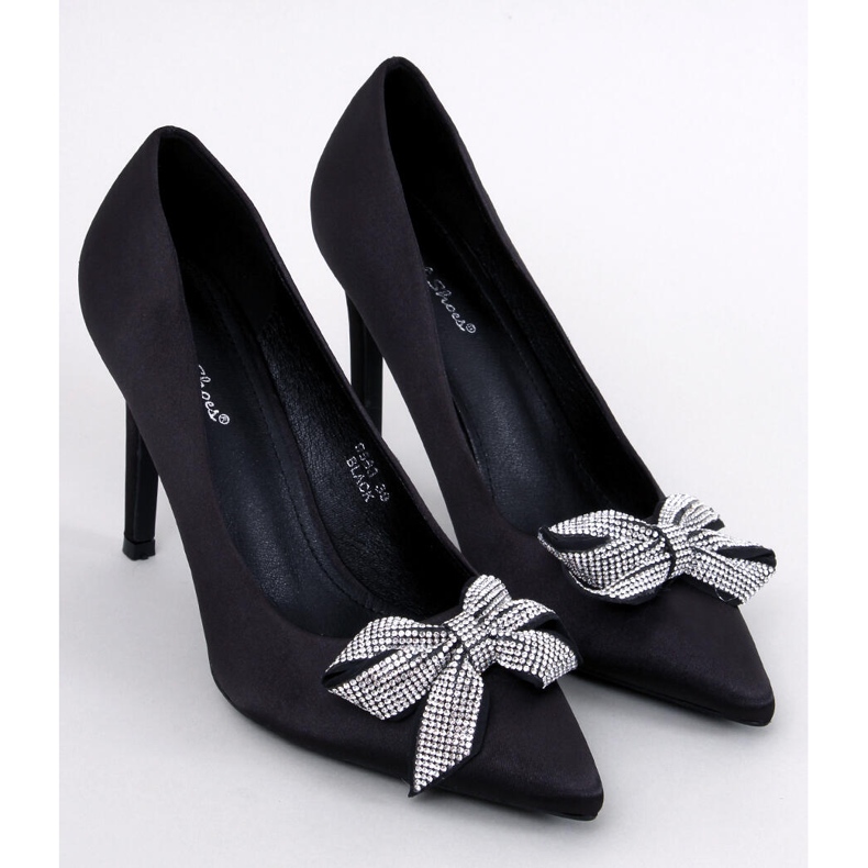 Trini Blackin satiinineulat rusetilla musta 1