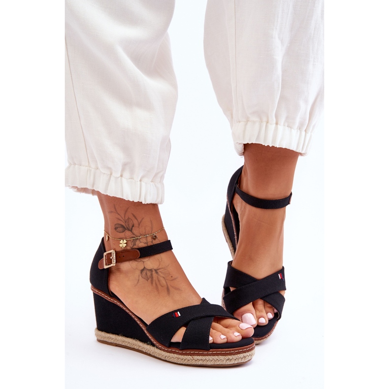 Naisten kiila sandaalit mustat Janet 2