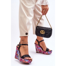 Naisten sandaalit värikäs kiila musta Malibu 2