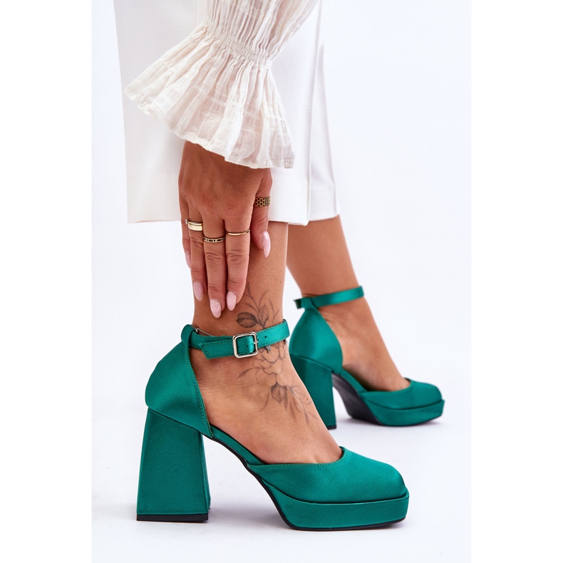 Muodikkaat pumput massiivisissa korkokengissä Green Sandia vihreä 2