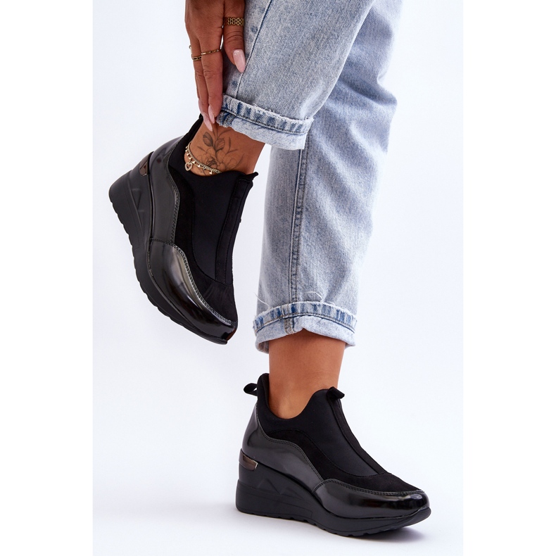 PE1 Naisten Slip-On Wedge -urheilukengät, musta Farro 2