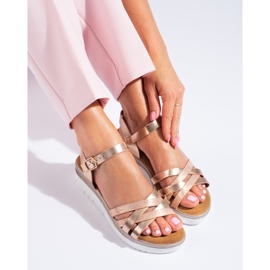 Naisten kullanväriset Shelovet-kiila sandaalit kultainen 1