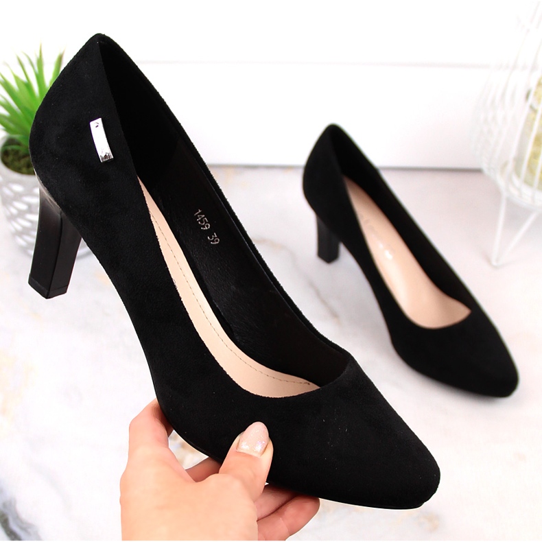 Sergio Leonen mustat mokkanahkapumput 1