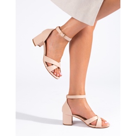 Naisten Shelovet beige-korkoiset sandaalit 1