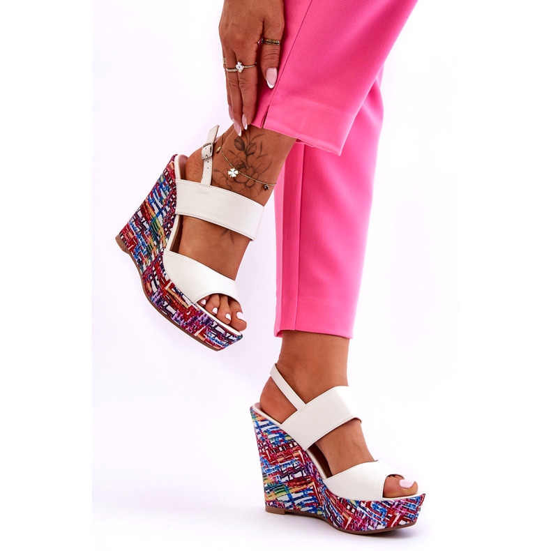 Naisten kiila sandaalit White Calderia valkoinen 3