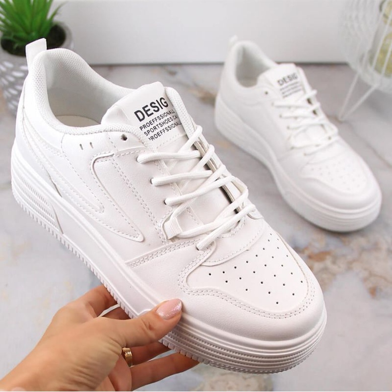 Vinceza W JAN231 valkoiset urheilukengät alustalla valkoinen 1