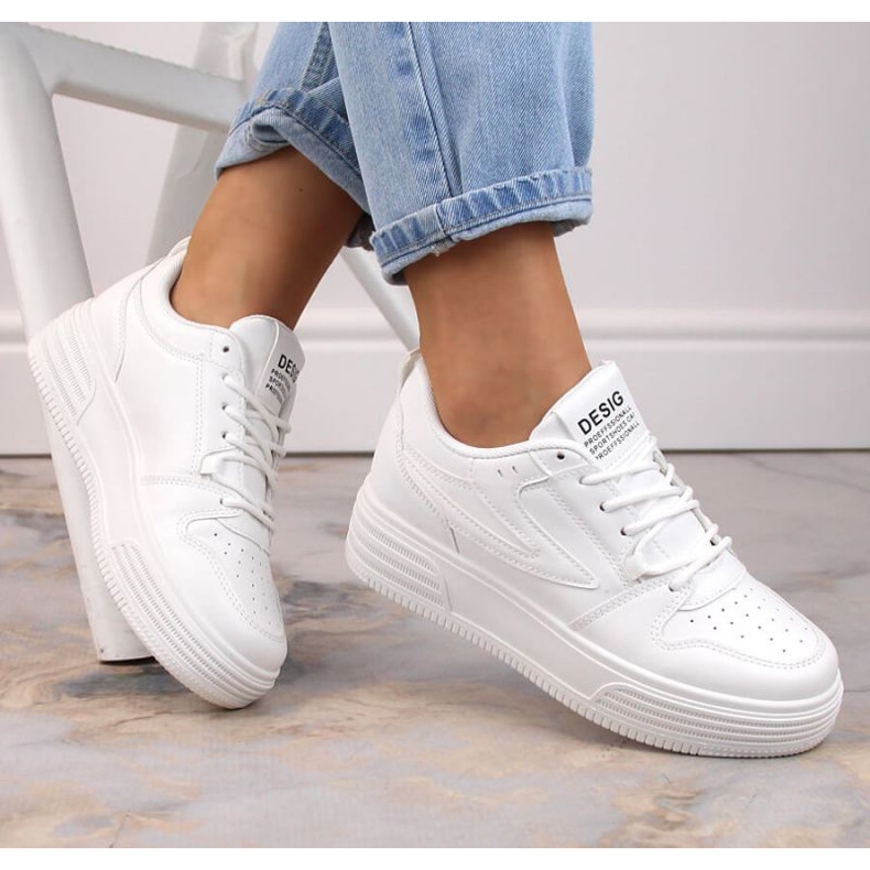 Vinceza W JAN231 valkoiset urheilukengät alustalla valkoinen 2