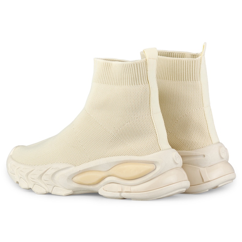 Naisten korkeabeiget kengät 1