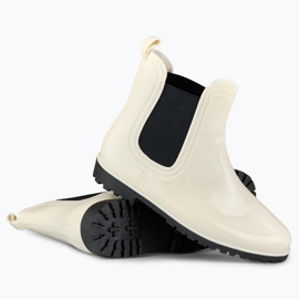 Klassiset beige-helpot naisille 1