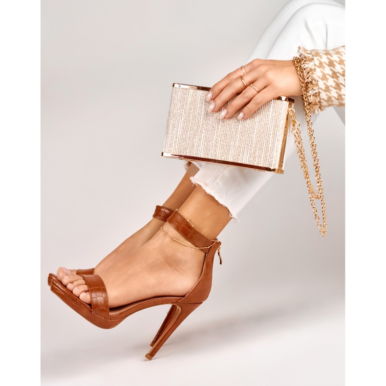 Naisten karamelliväriset korkokengät ruskea 2