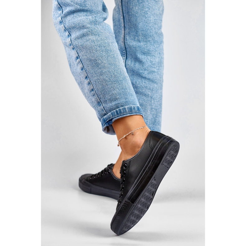 Naisten ekologiset lenkkarit mustalla pohjalla 2