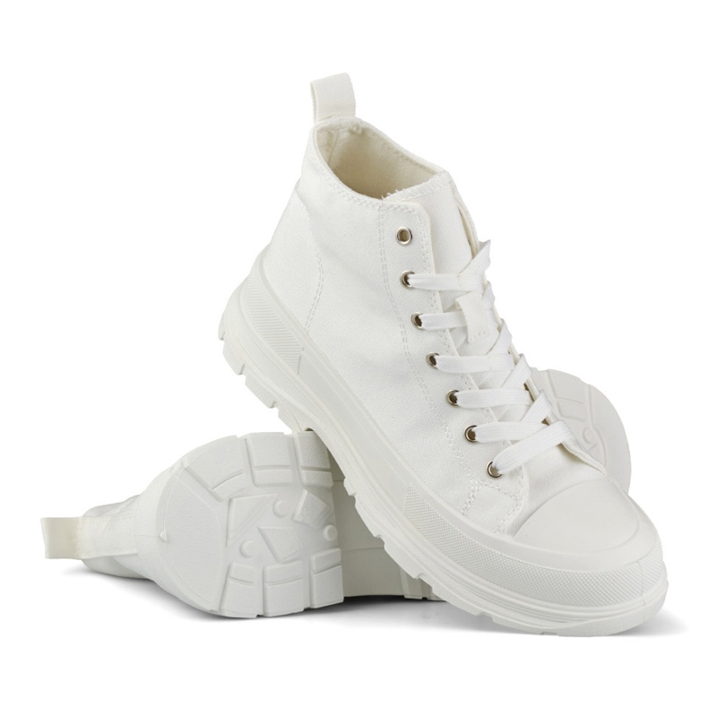 Valkoiset lenkkarit nilkan yläpuolella valkoinen 1