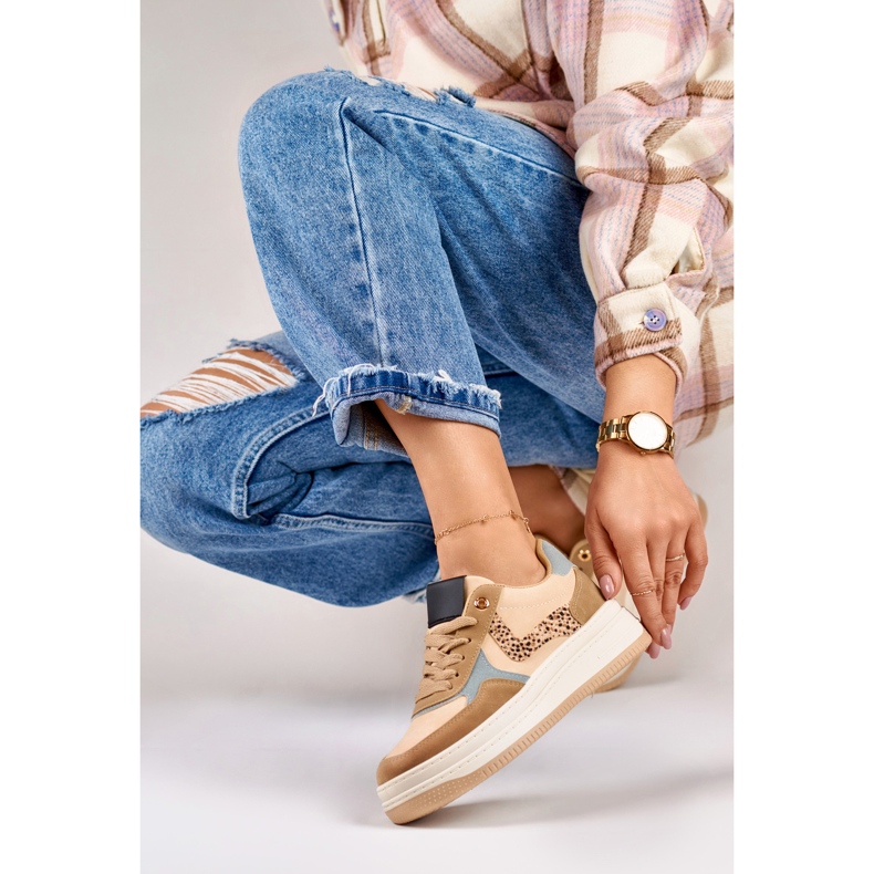 Lara naisten beige-lenkkarit 1