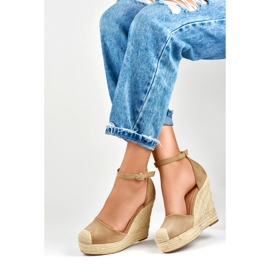 Naisten tummanbeiget wedge-espadrillit 1