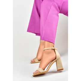 Beiget korkokengät sandaalit 1