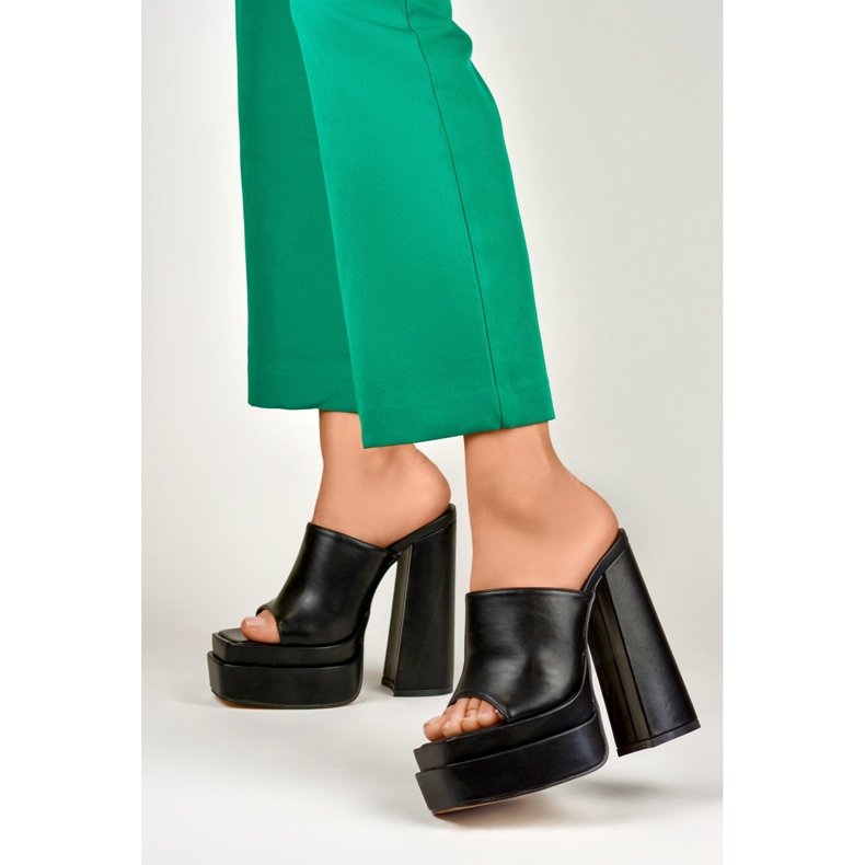 Evelyn mustat korkokengät 2