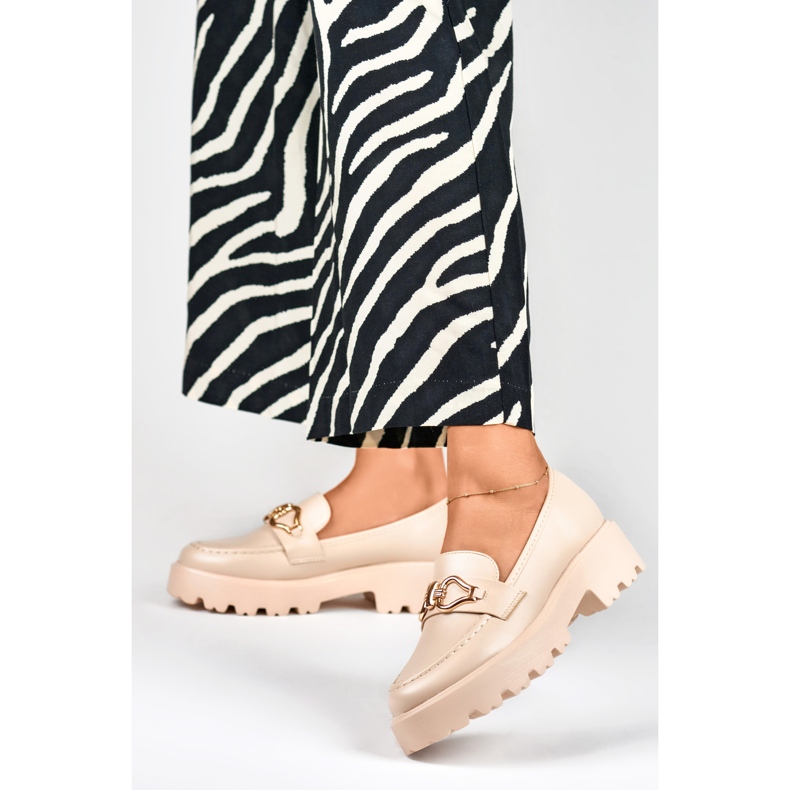 Naisten beige-loaferit eko-nahasta 2