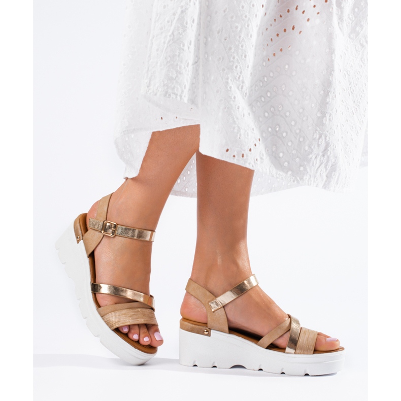 Shelovet beige-kiila sandaalit 1