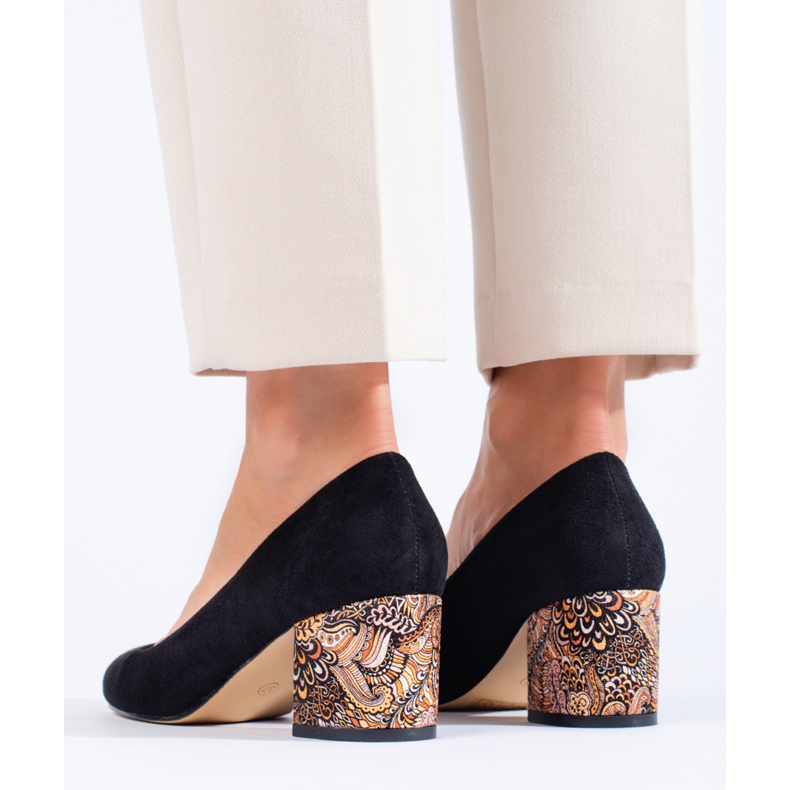 SHELOVET Sheovetin mustat mokkanahkaiset matalakorkoiset pumput 2