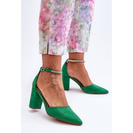 Suede pumput vihreällä timanttikuutiozirkonialla 1