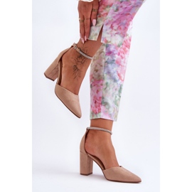 Tumman beigen timantti mokkanahkapumput kuutiozirkonialla 2