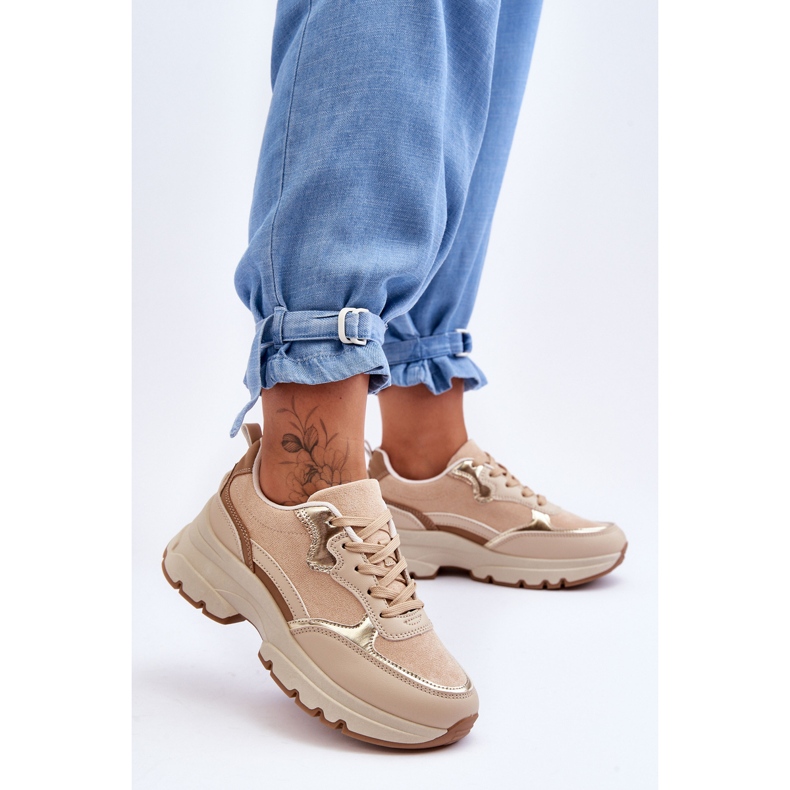 FG2 Beige alustan tasakorkoiset urheilukenkien kuvakkeet 1