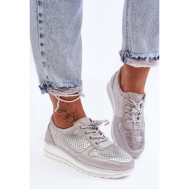 Nahkaiset urheilukengät, joissa rei'itys S.Barski AL22246 Hopea 2