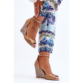 Nahkasandaalit Laura Messi 2603/784 kultaa kultainen 2