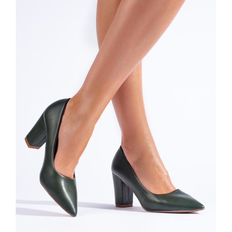 Shelovetin tummanvihreät pumput 1