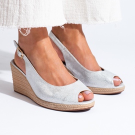 W. Potocki Potockin tyylikkäät hopeanväriset kiila sandaalit 1