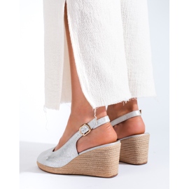 W. Potocki Potockin tyylikkäät hopeanväriset kiila sandaalit 2