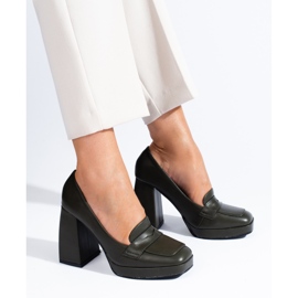 Shelovetin tummanvihreät broguet 1